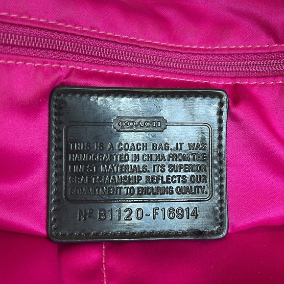 Coach Poppy Tote - Picture 7 of 17